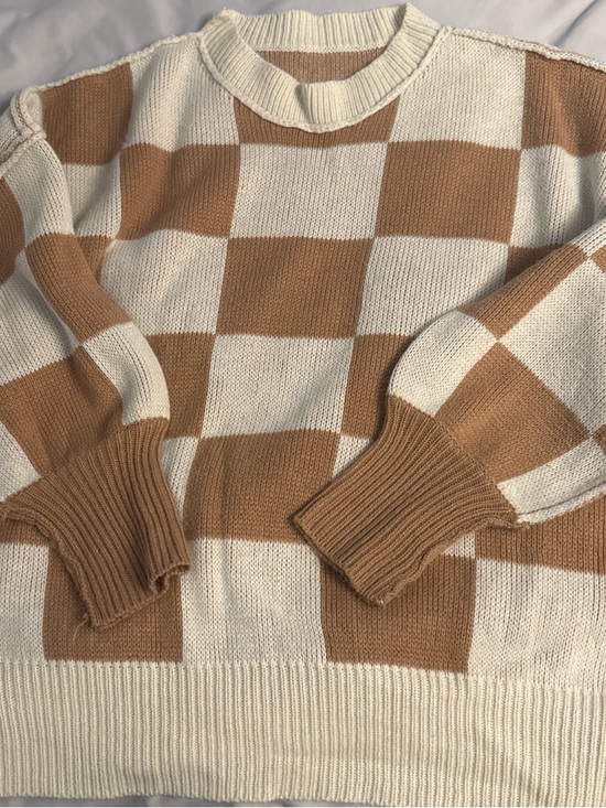 SHEIN Sweaters - SHEIN Cream and Tan Checkerboard Crewneck Sweater